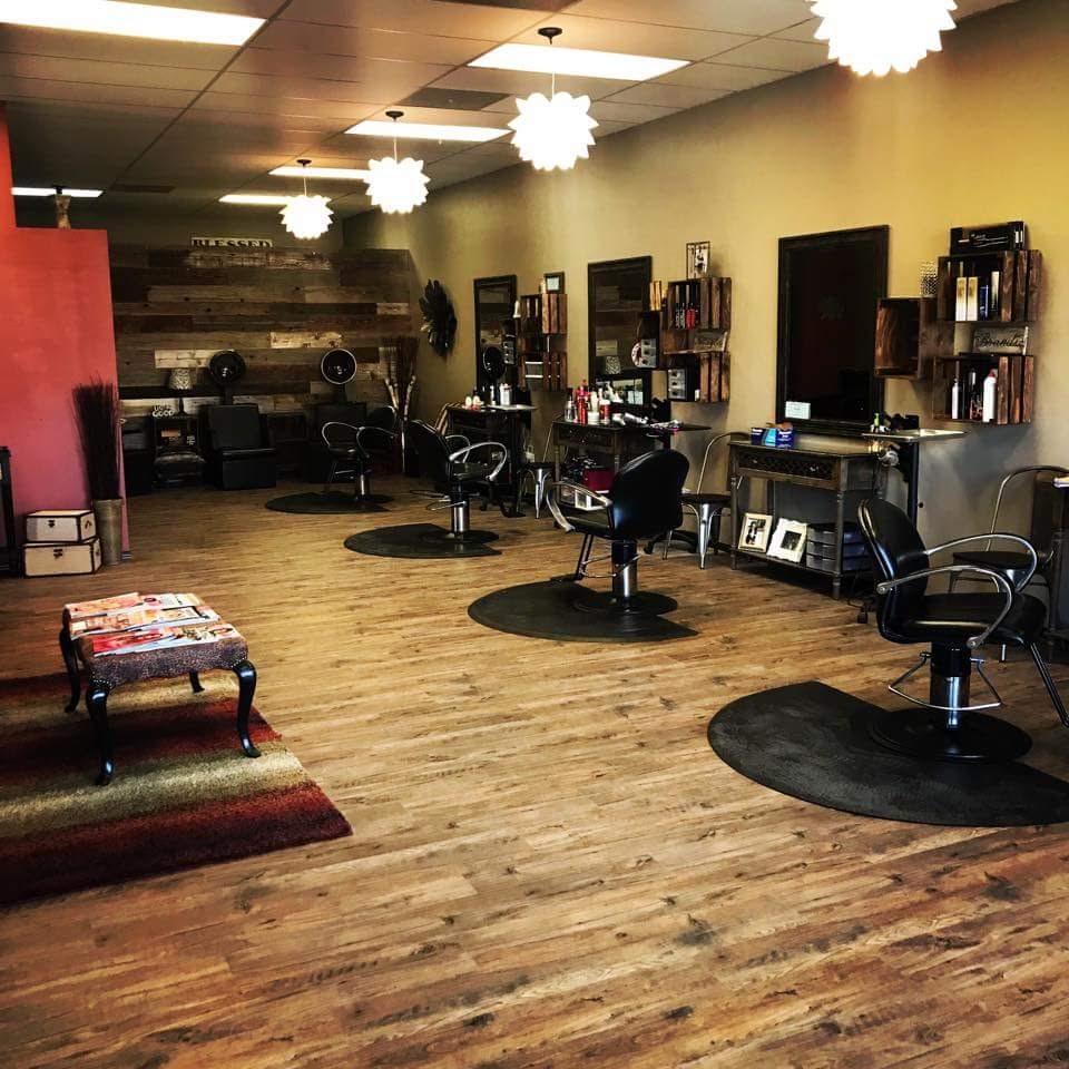 Salon House 1